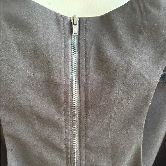 Nasty Gal Black Structured Open Back Crop Top - Picture 5 of 9